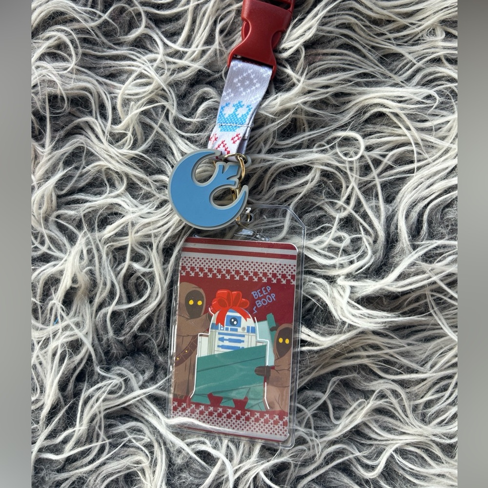DIsney Loungefly Star Wars R2-D2 Droid Holiday Lanyard ID Holder With Charm